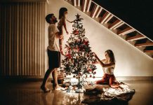 Best-Storage-Tips-For-Holiday-Decoration-on-TopLineBlog