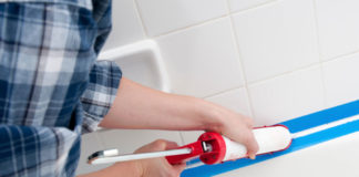 Tips-for-Re-Caulking-the-Bathroom-with-Ease-on-toplineblog-info