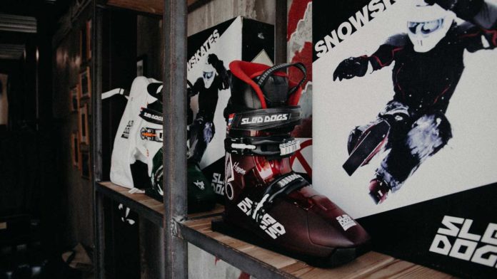Effective-Tips-to-Break-In-Your-Ski-Boots-with-Ease-on-toplineblog