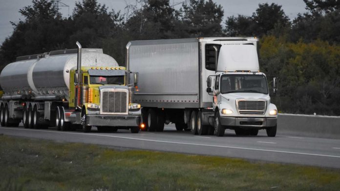 Top-5-Proven-Trucking-Tips-For-Safe-And-Efficient-Delivery-on-toplineblog